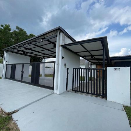 Nur Villa Sg Soi Musslimm Only Kuantan Bagian luar foto